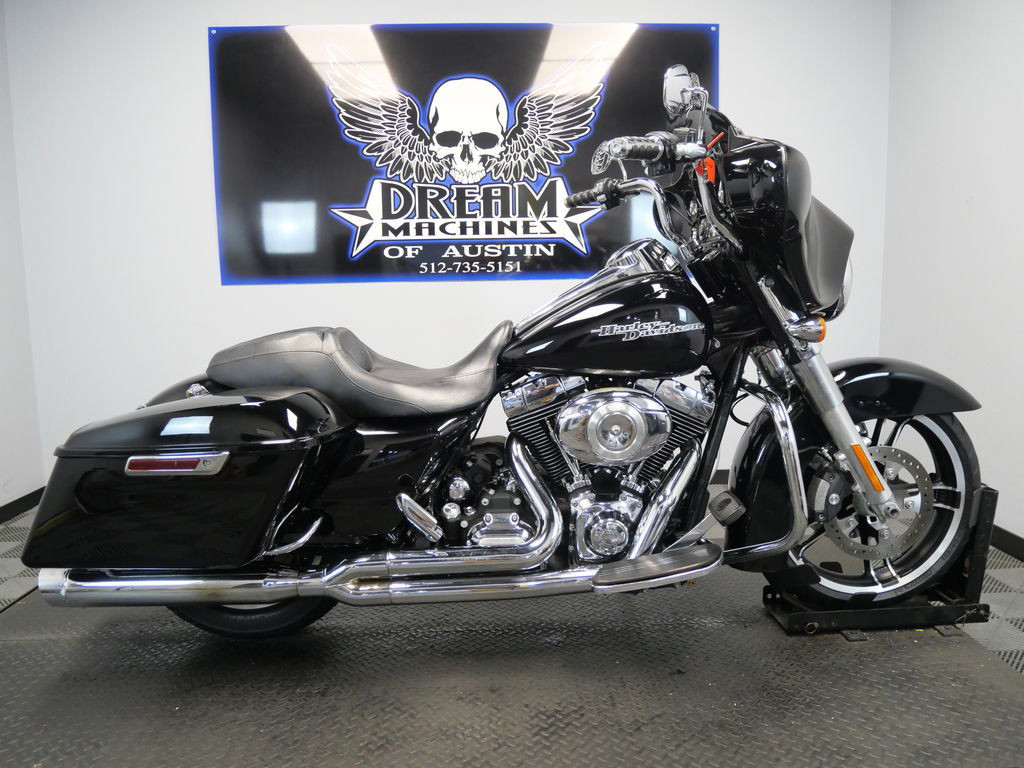 Street Glide®