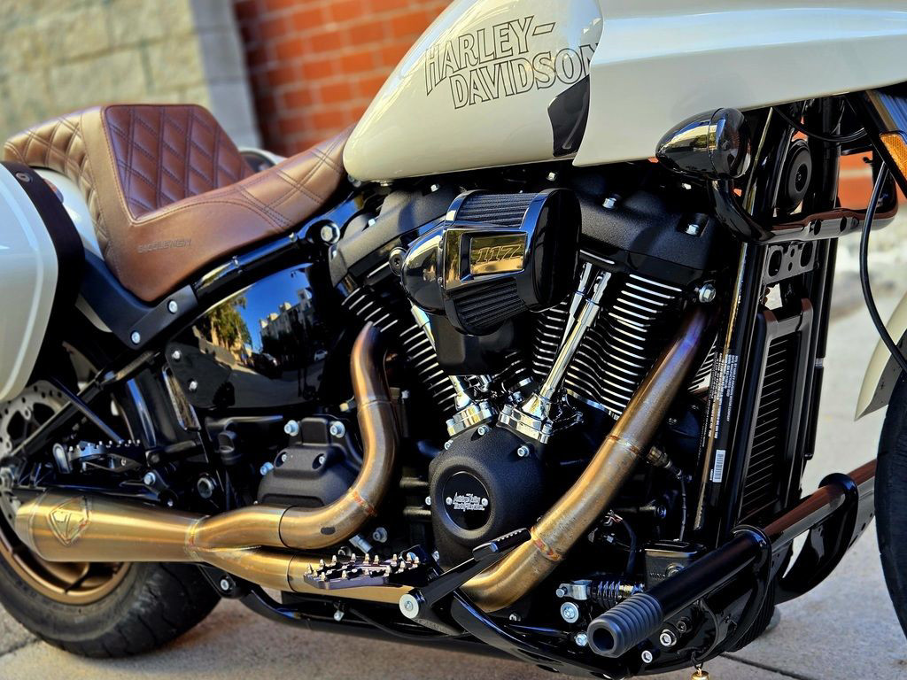 Low Rider® ST