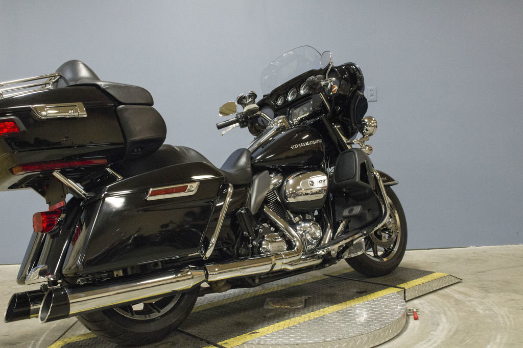 	Electra Glide® Ultra® Limited Low