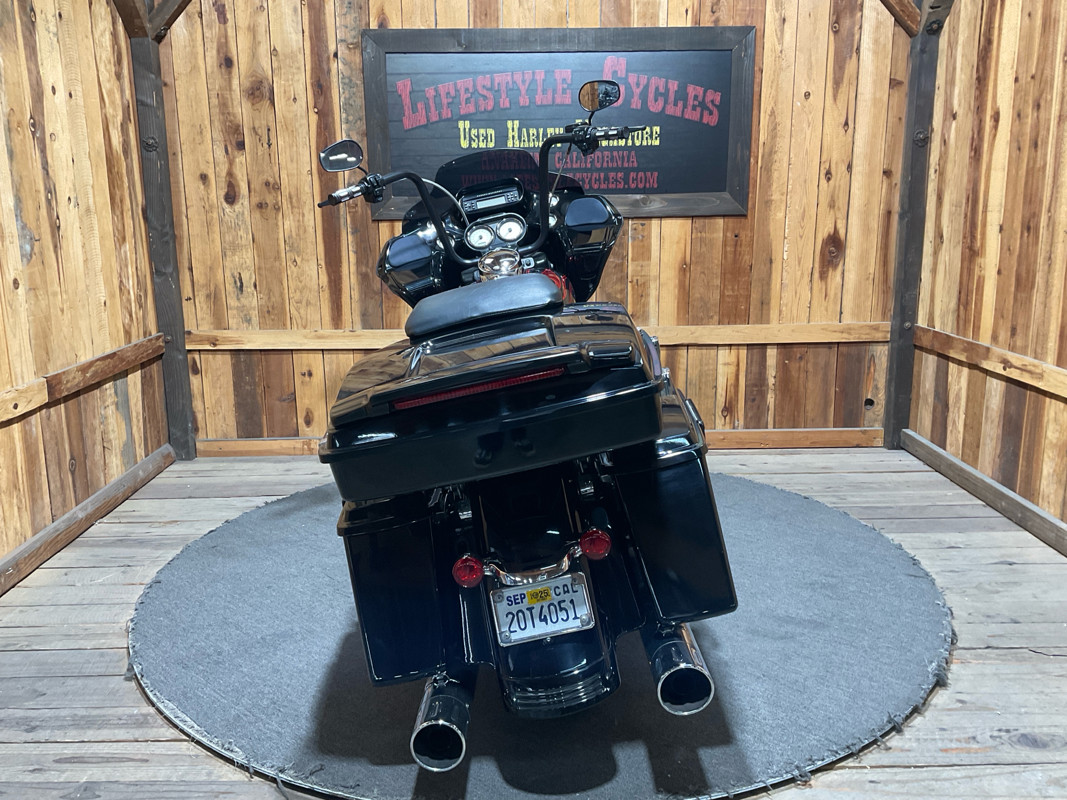 Road Glide® Custom