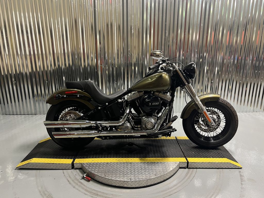 Softail® Slim®