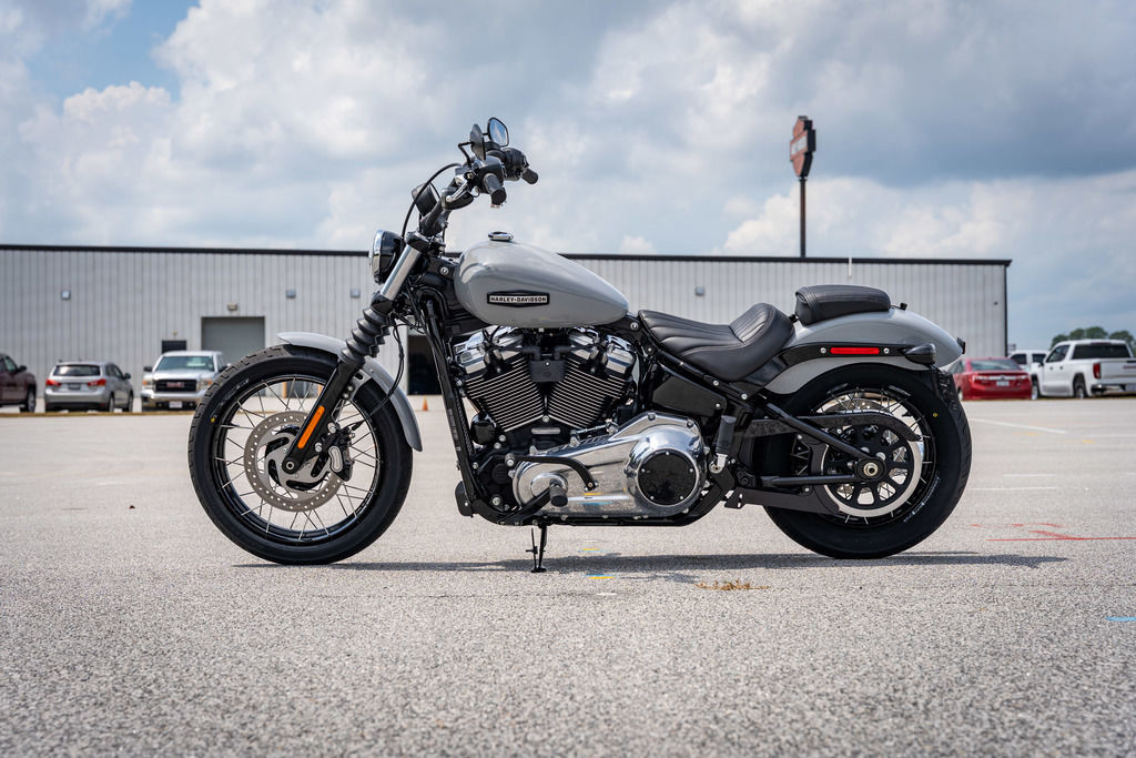 Street Bob®