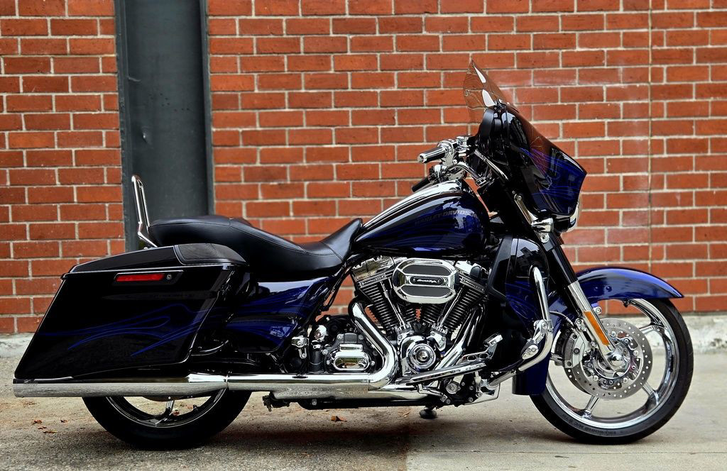 CVO® Street Glide®