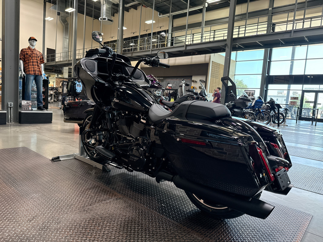 Road Glide®