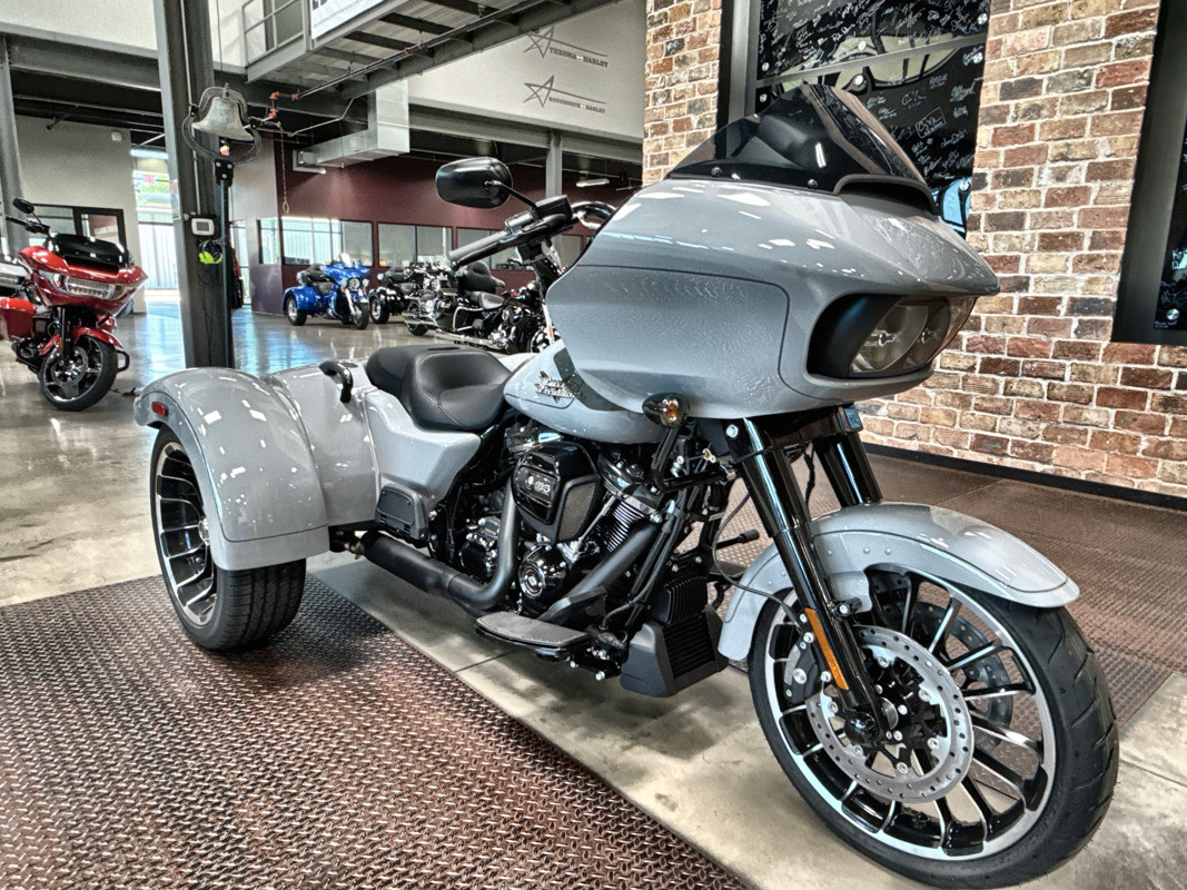 Road Glide® 3