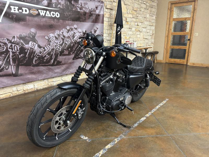 Iron 883®