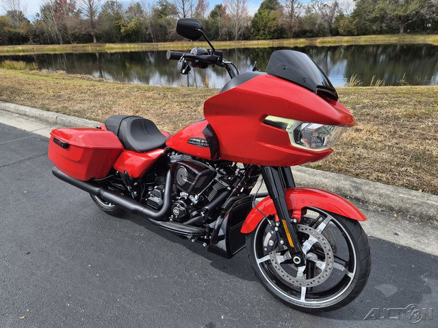 Road Glide®