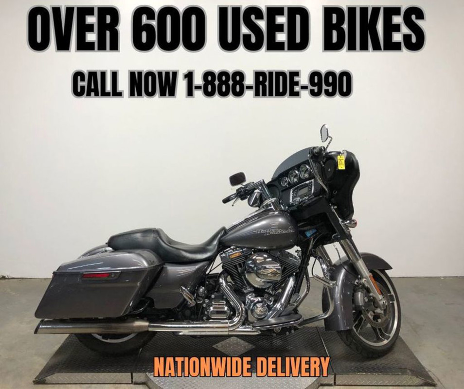 Street Glide®