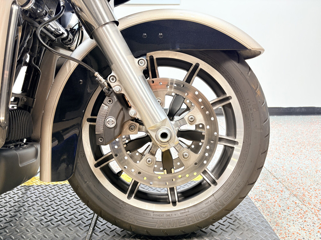Road Glide® Ultra