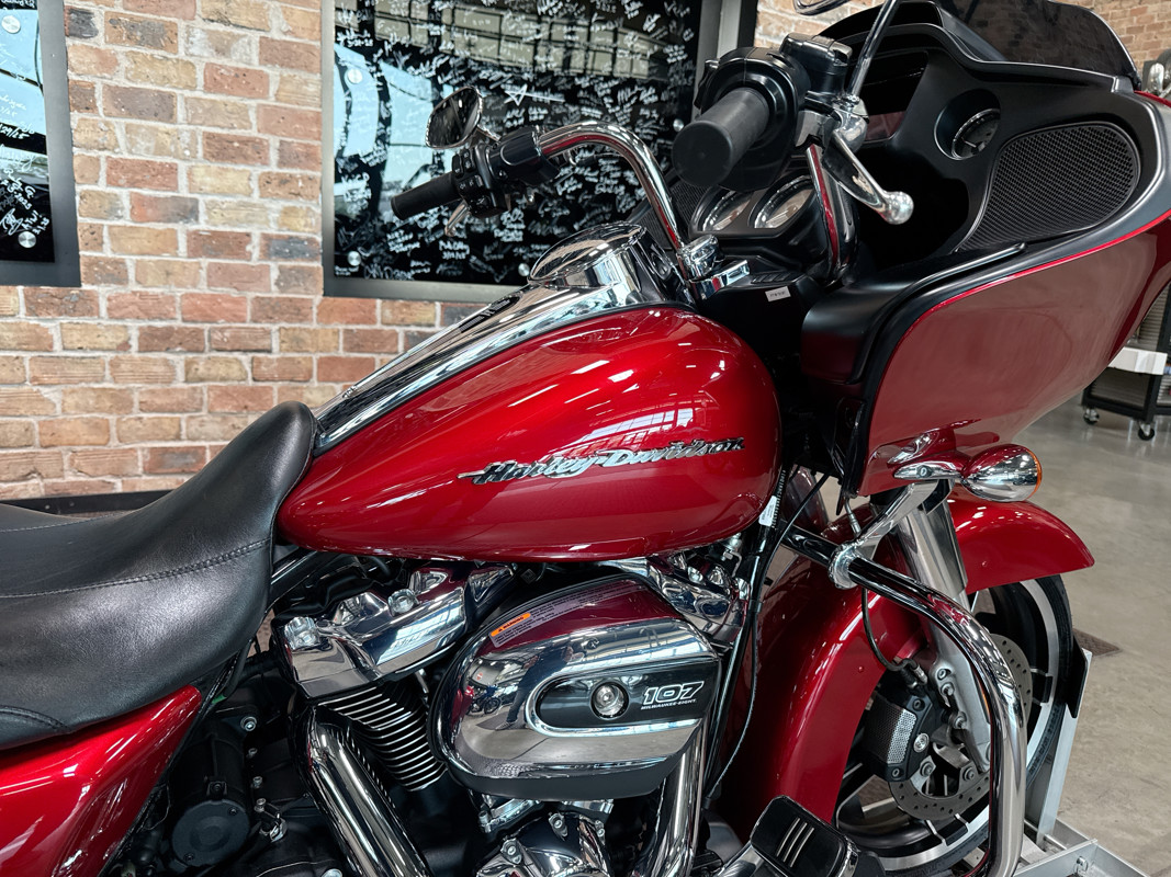 Road Glide®