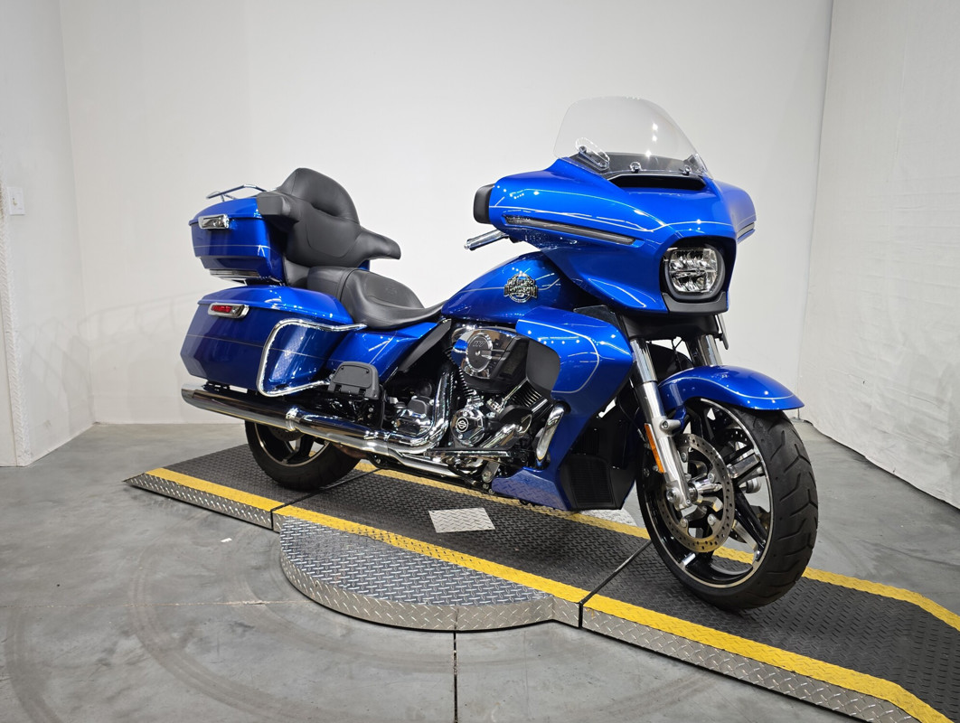 Street Glide® Ultra