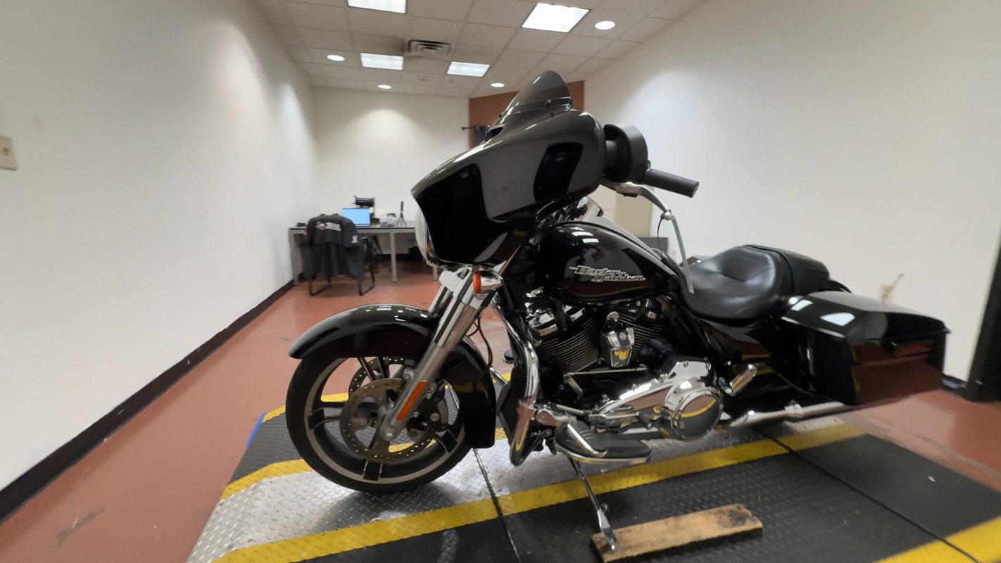 Street Glide®