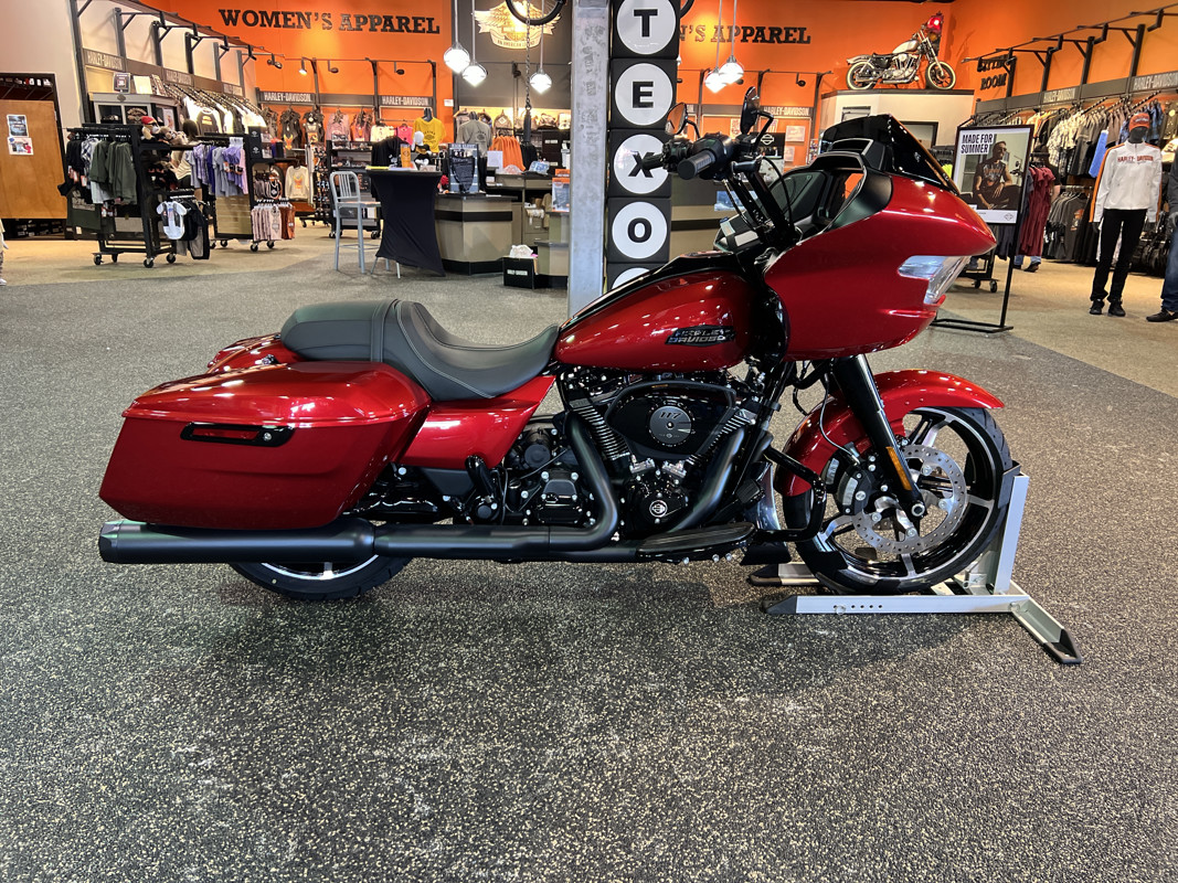 Road Glide®