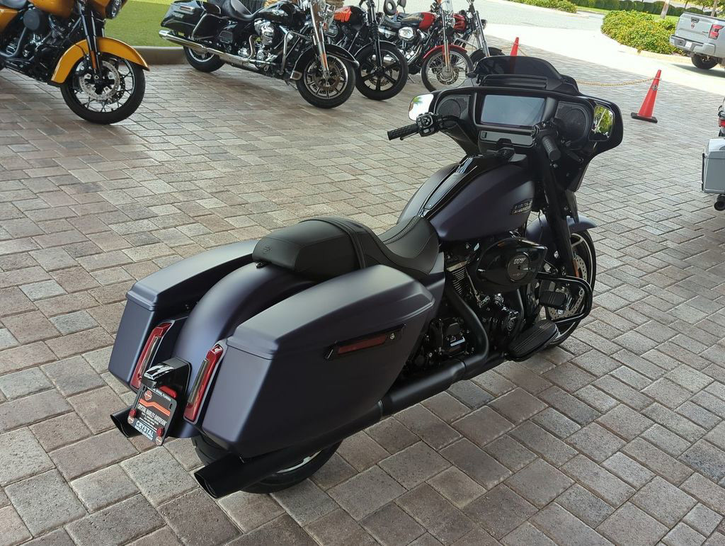 Street Glide®