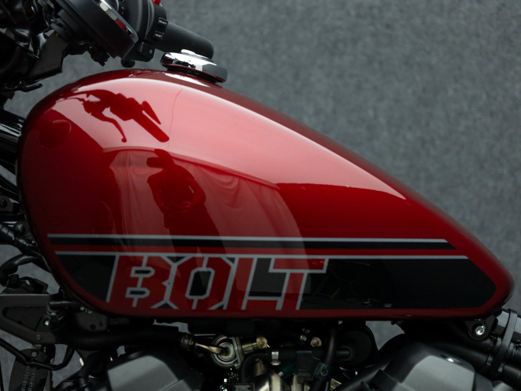 Bolt R-Spec