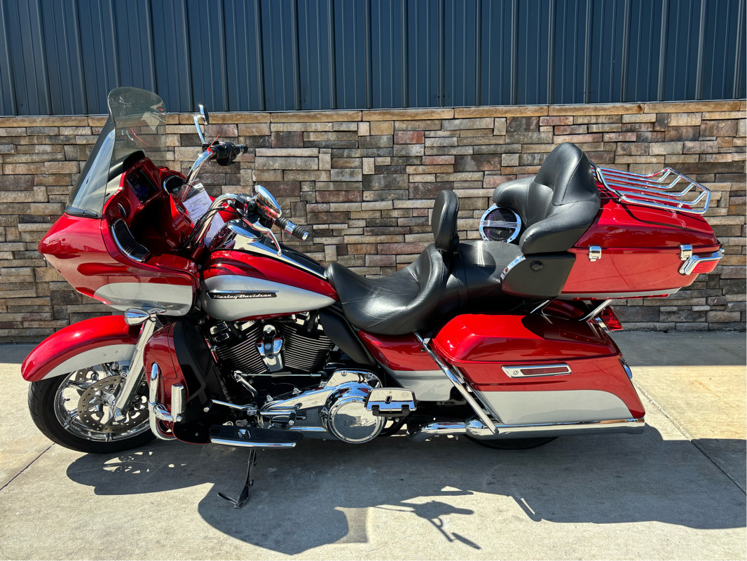 Road Glide® Ultra