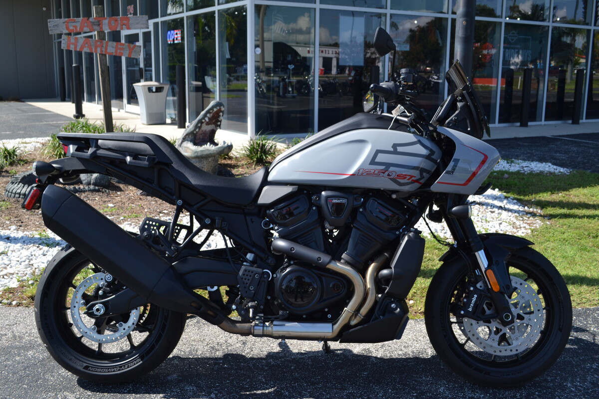 Pan America® 1250 ST