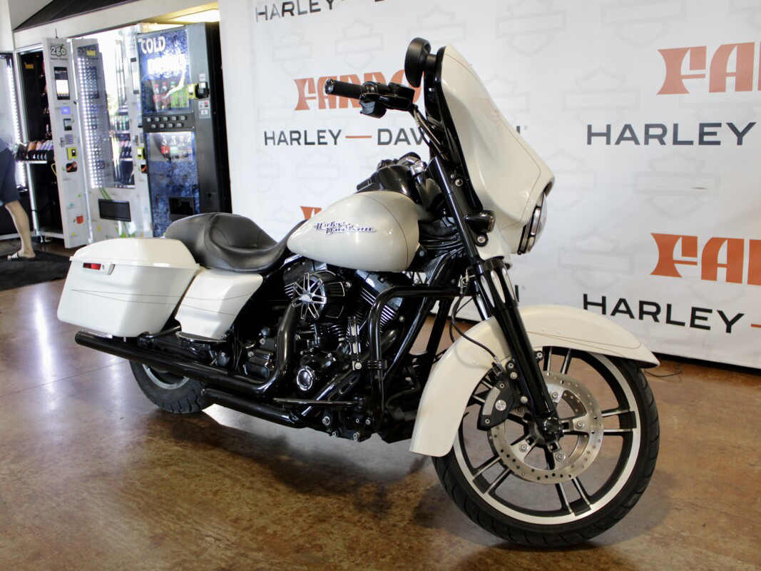Street Glide® Special