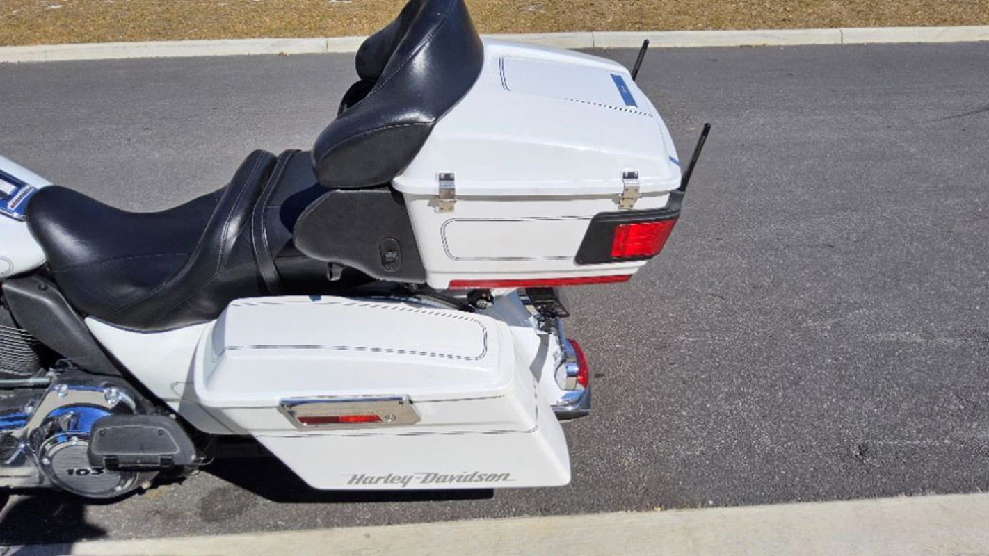 Electra Glide® Ultra Classic® Anniversary Shrine Edition