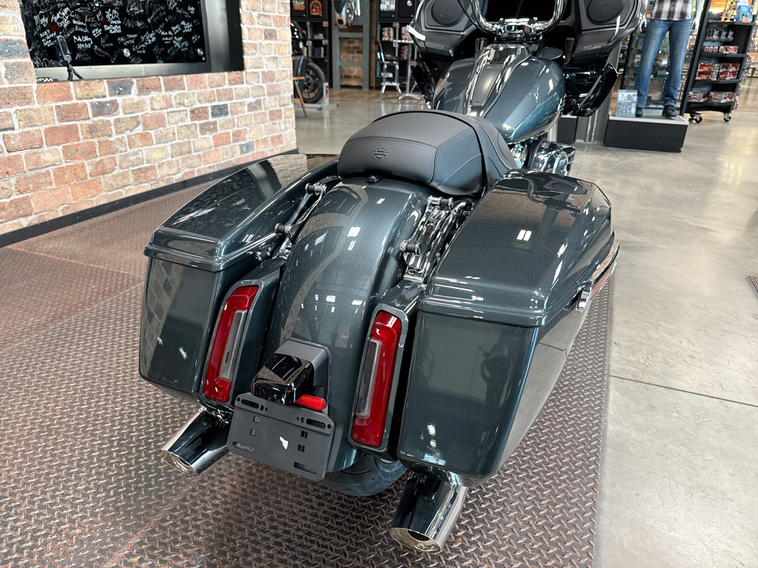 Road Glide®
