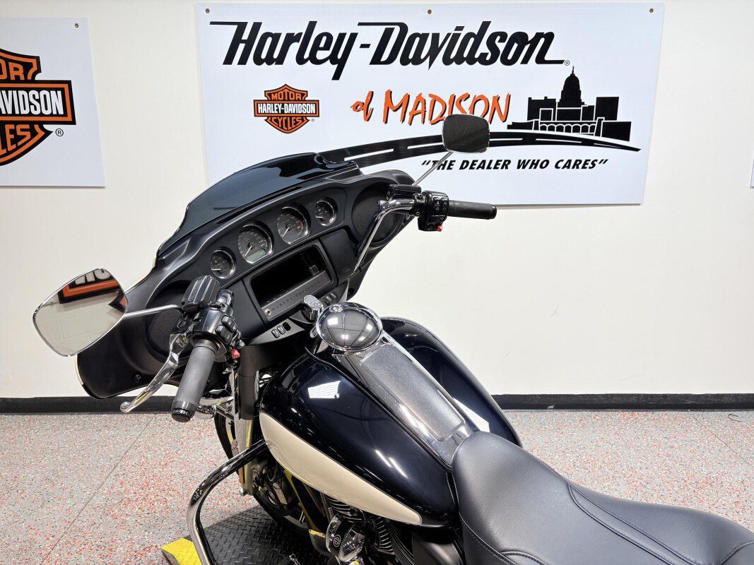 Electra Glide® Police