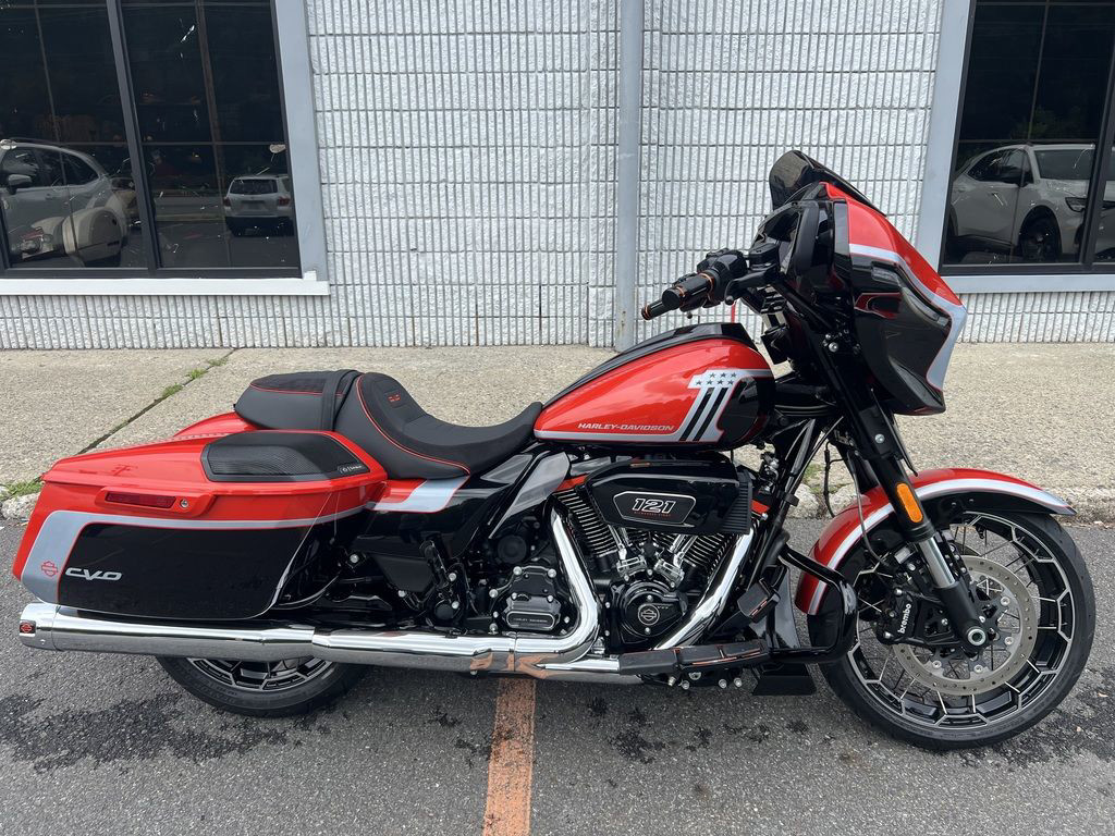 CVO® Street Glide®