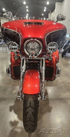 CVO® Tri Glide® Ultra