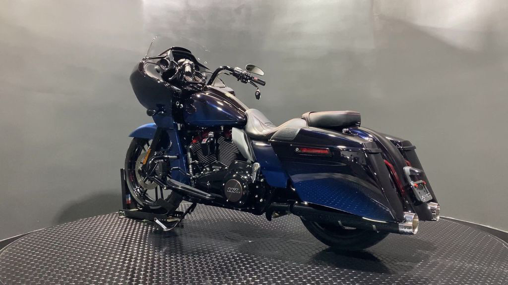 CVO® Road Glide®