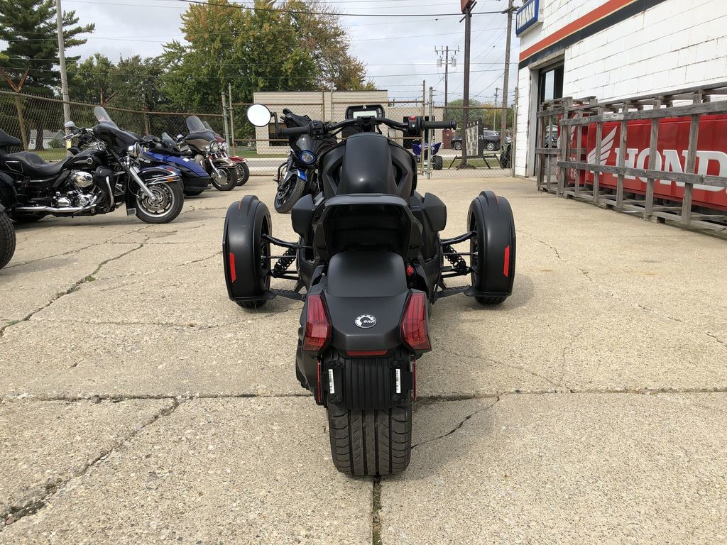 Ryker 900 Sport