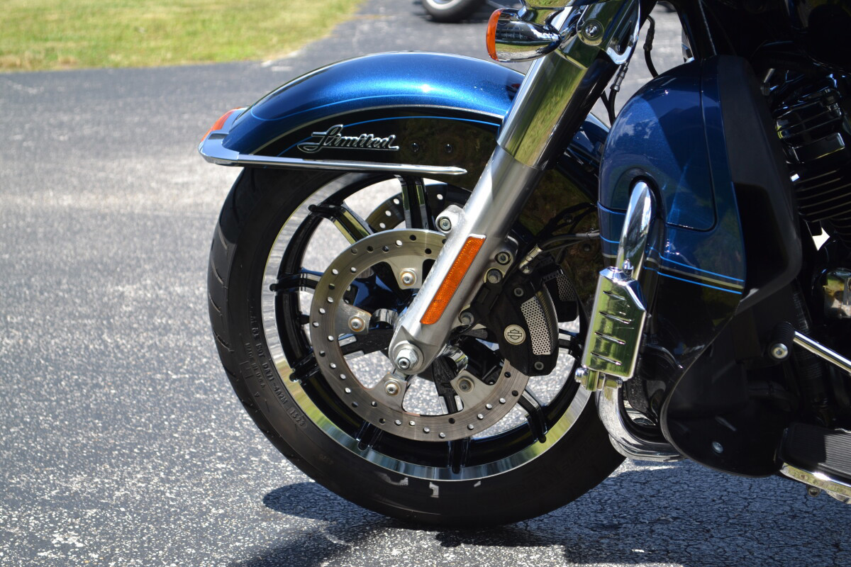 Electra Glide® Ultra® Limited 115th Anniversary