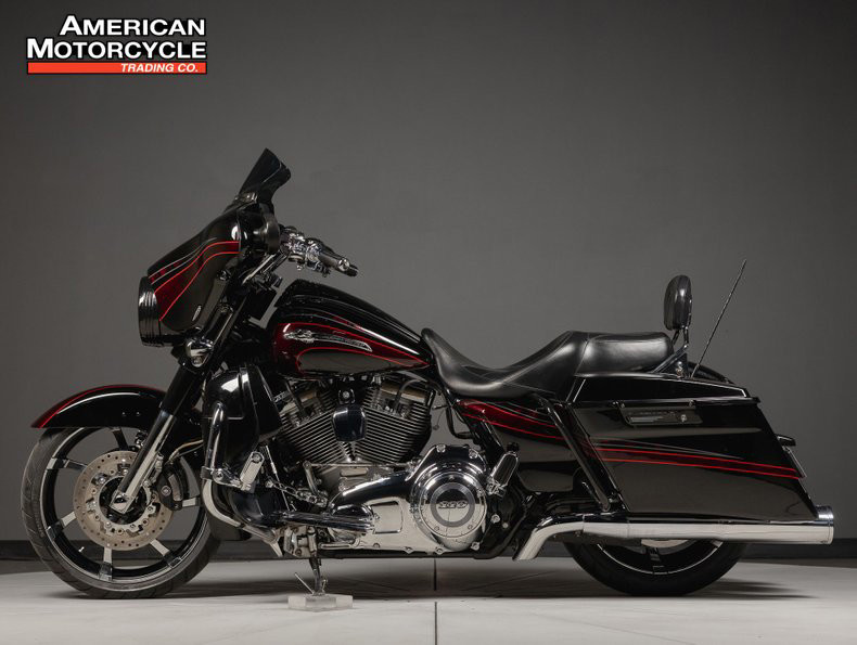 CVO™ Street Glide®