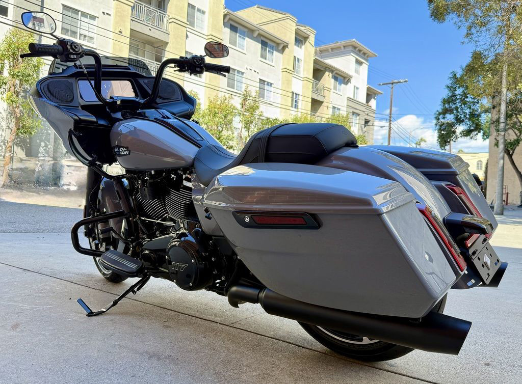 Road Glide®