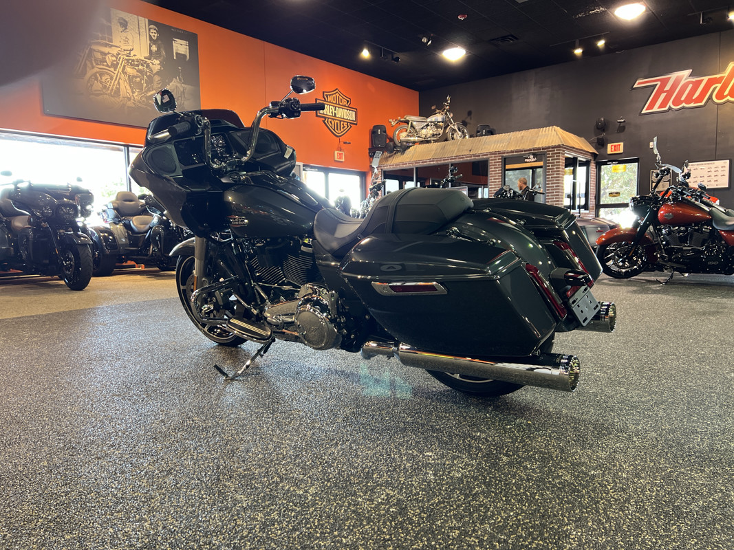 Road Glide®