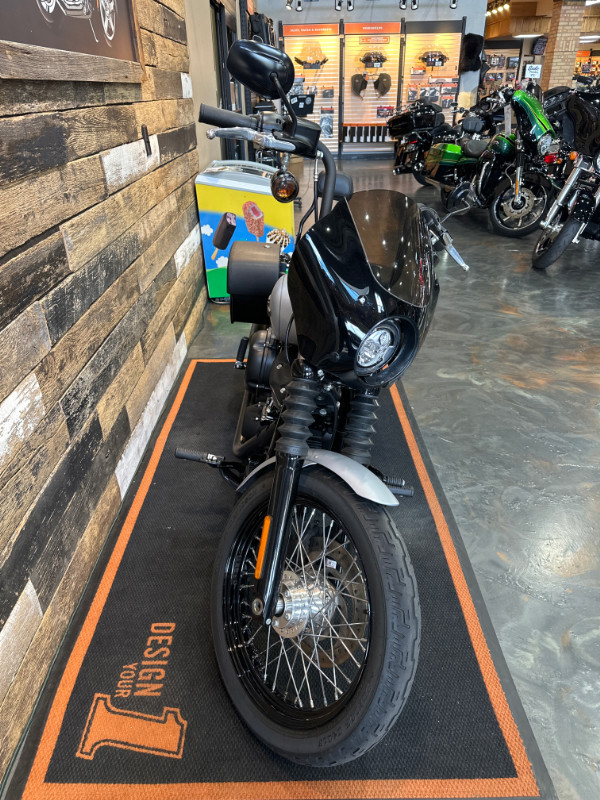 Street Bob®