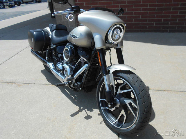 Softail® Sport Glide®