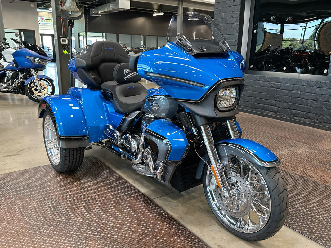 CVO® Street Glide® 3 Limited