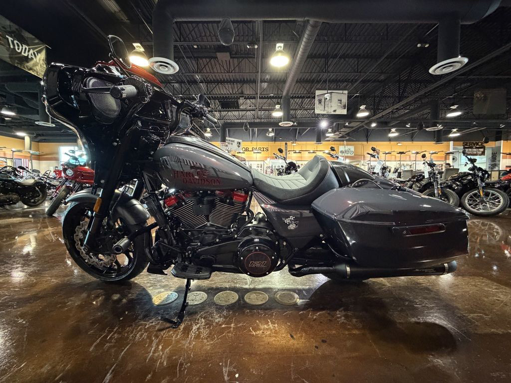 CVO® Street Glide® ST