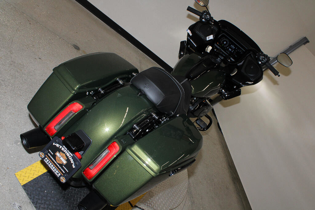 Road Glide®