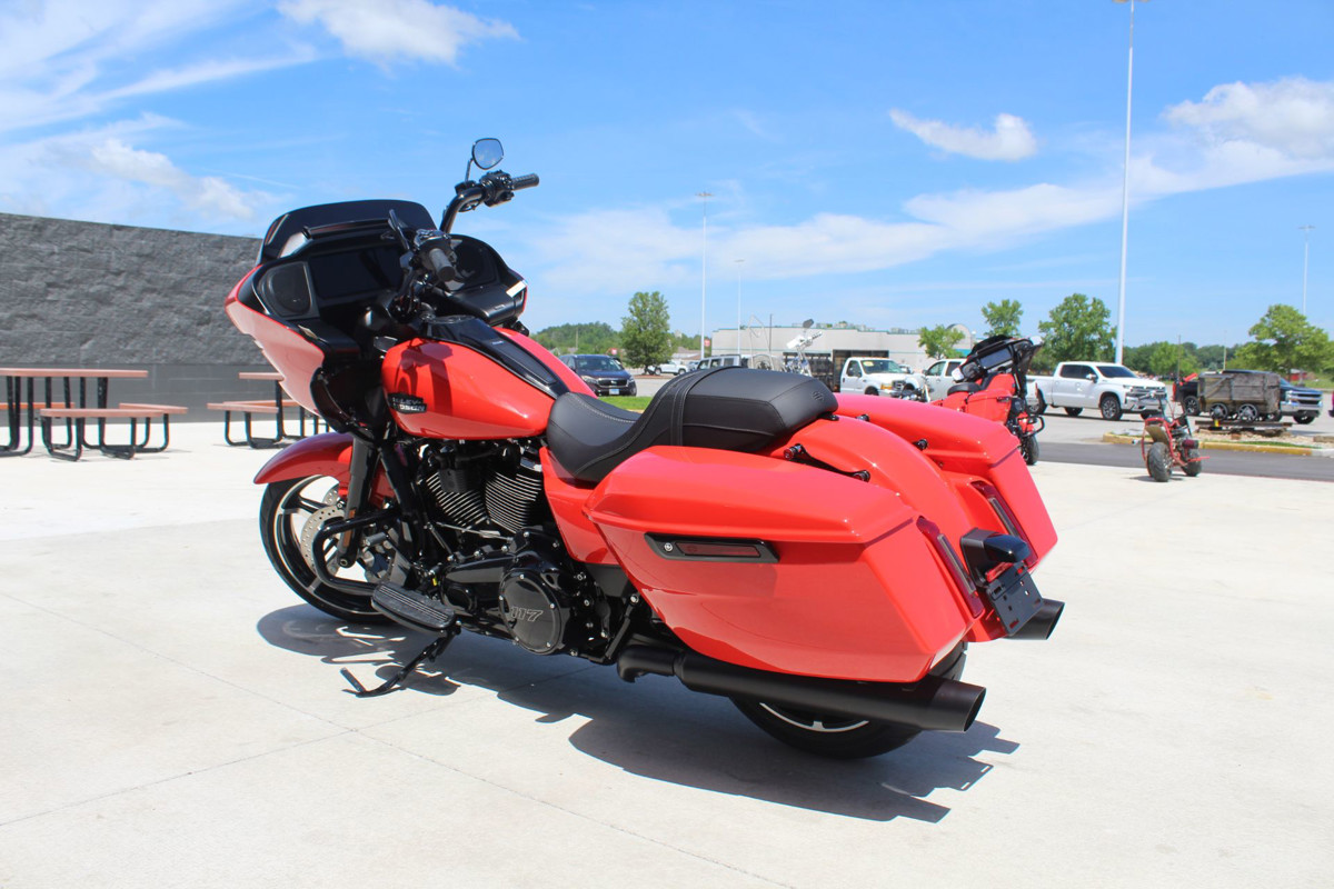 Road Glide®