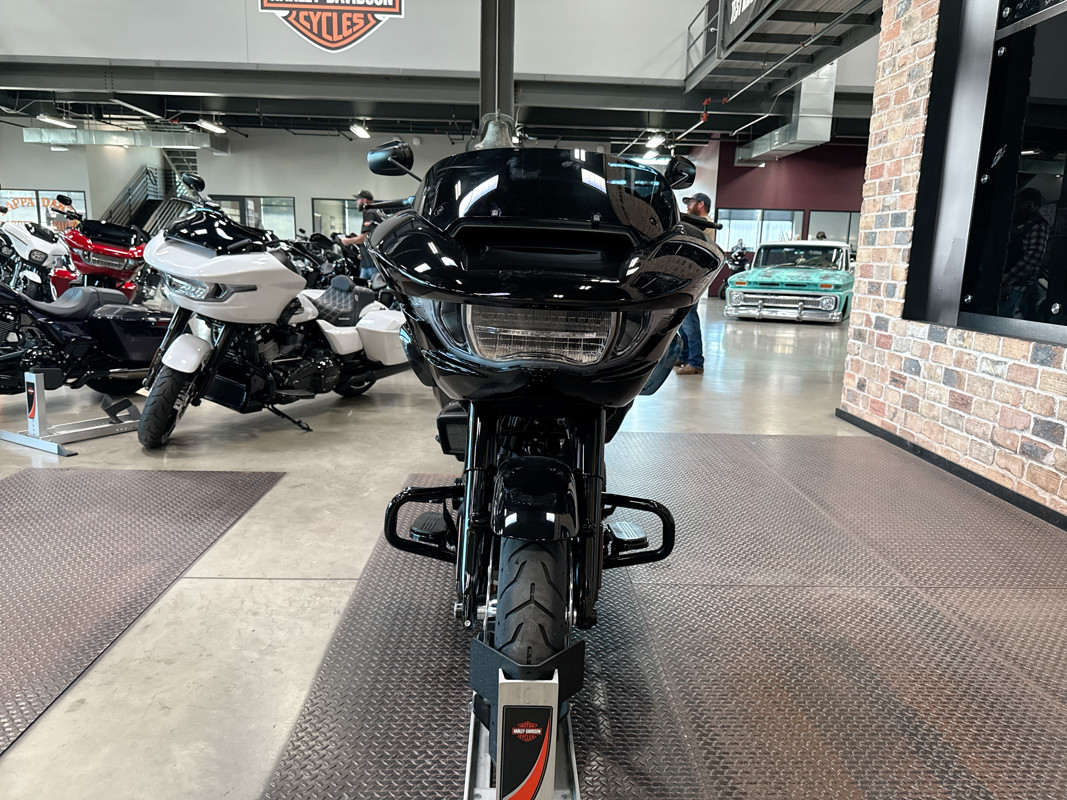 Road Glide®