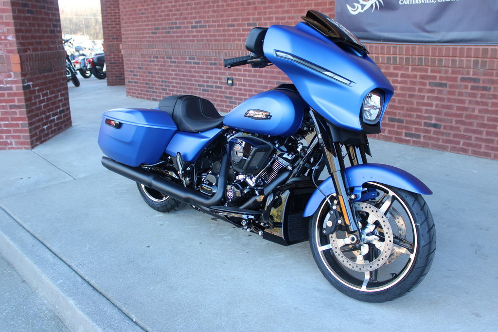 Street Glide®