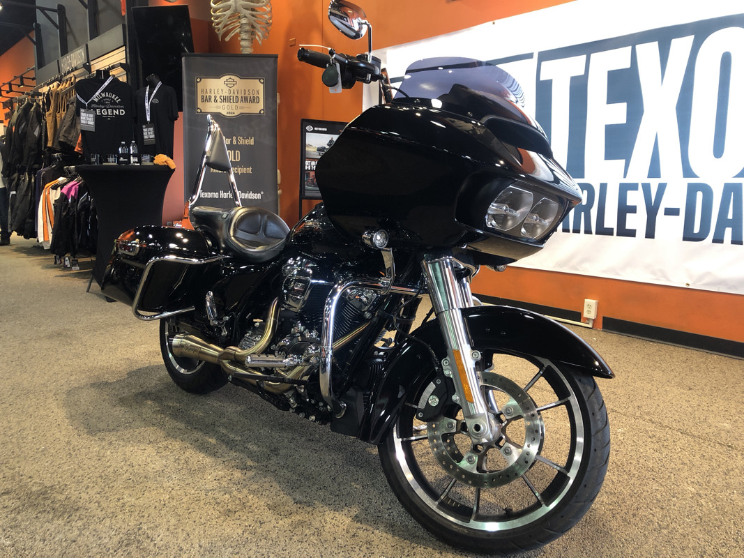 Road Glide®
