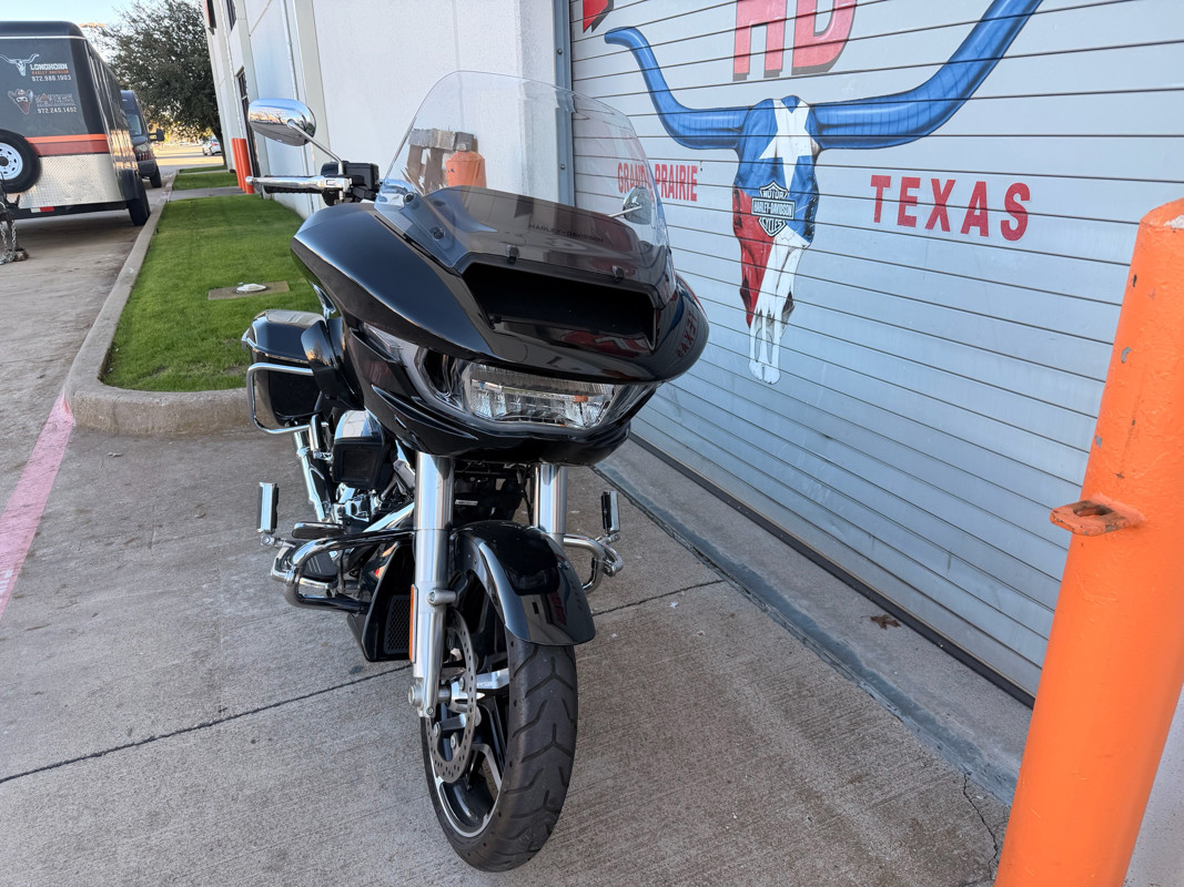 Road Glide®