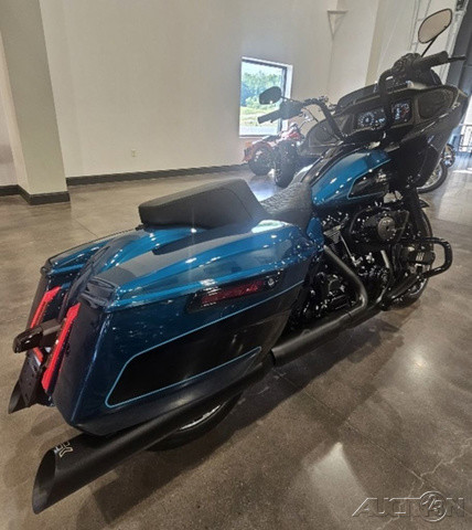 Road Glide®