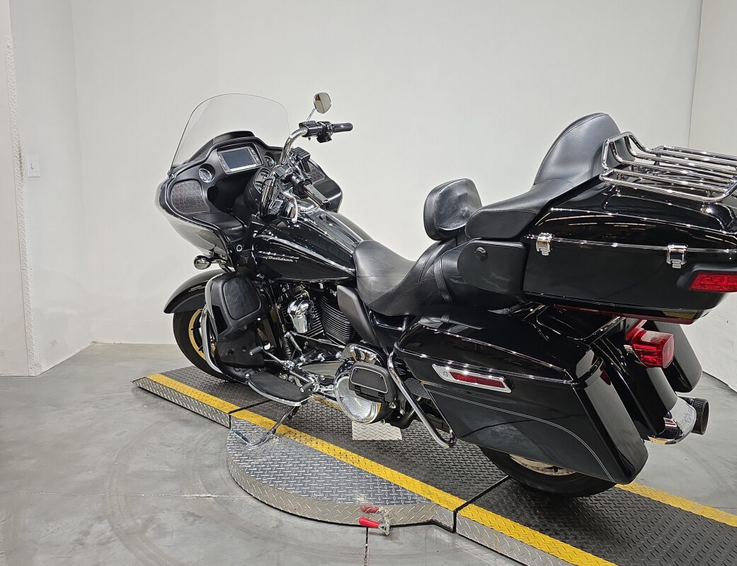 Road Glide® Ultra