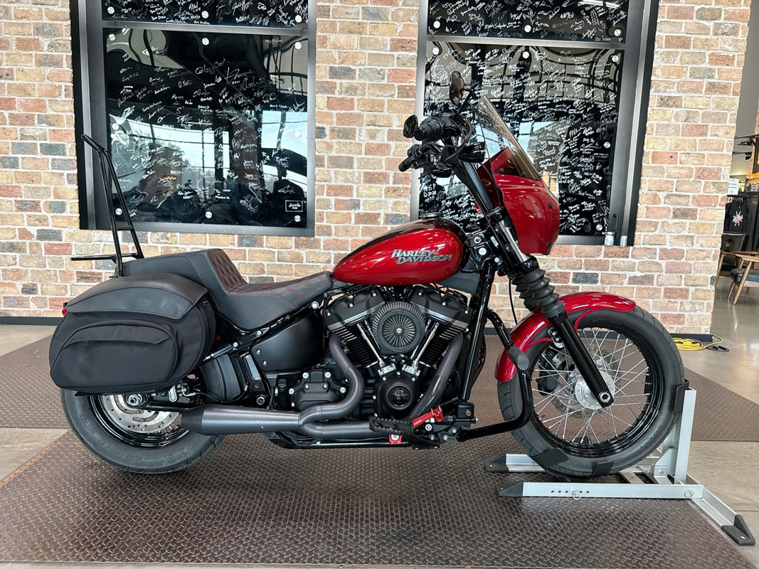 Softail® Street Bob®