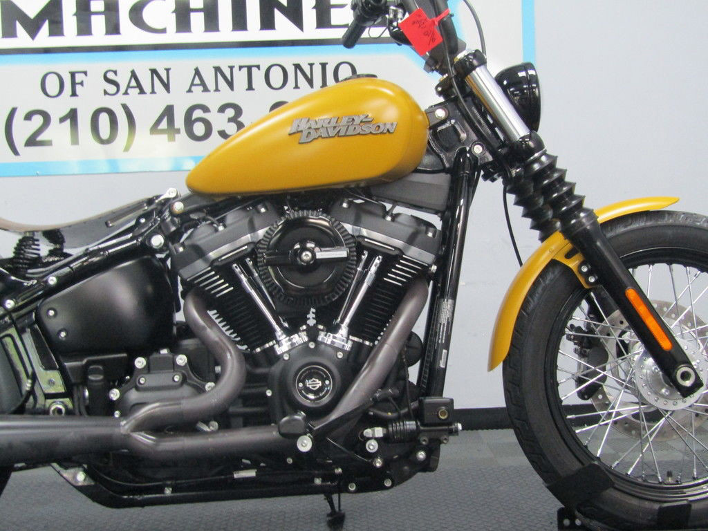 Softail® Street Bob®