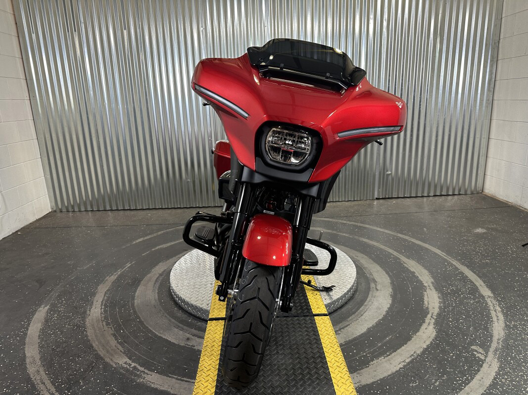 Street Glide®