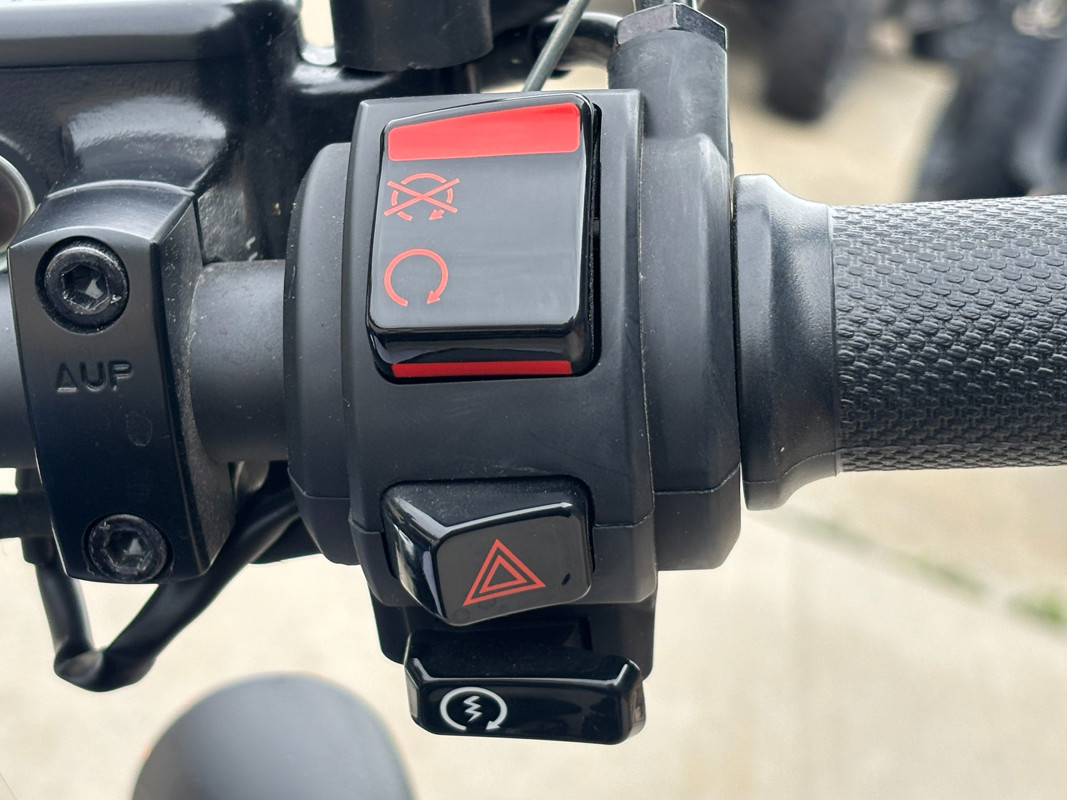 Rebel 300