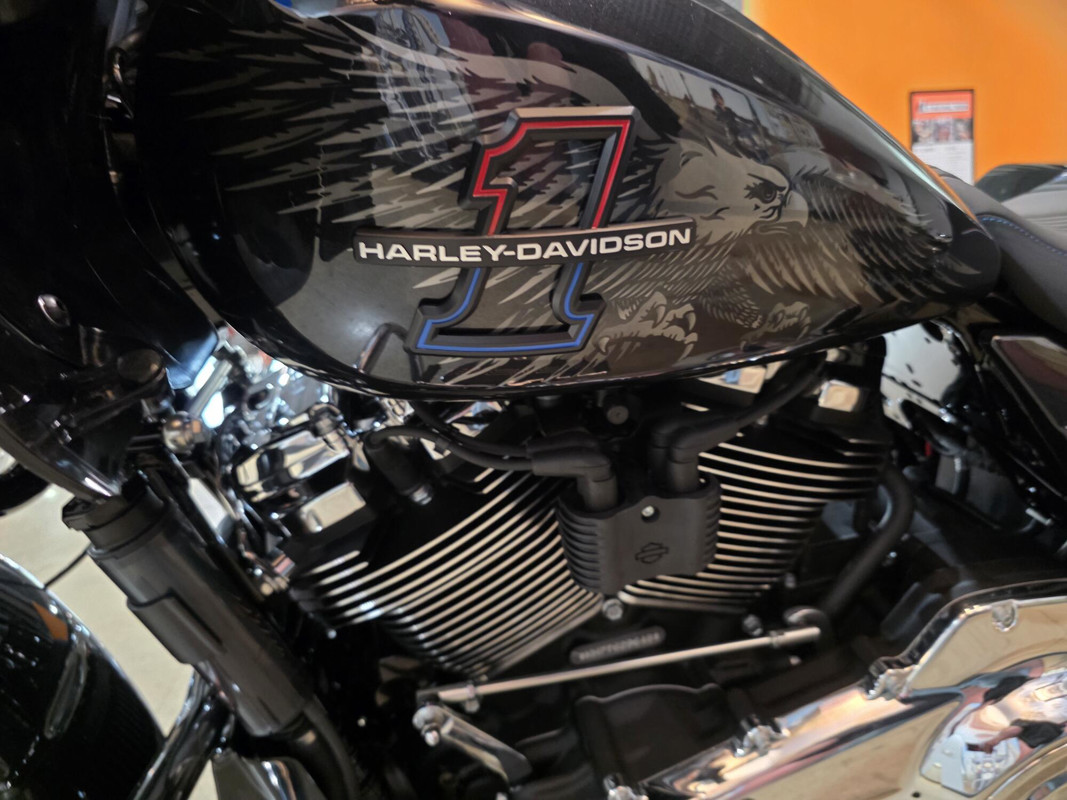 Road Glide®